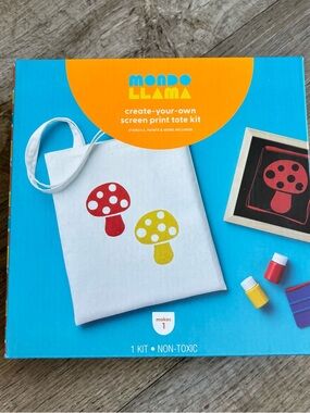 Mondo Llama- DIY Screen Print Tote Bag - Craft Kit, Non-Toxic,  NEW